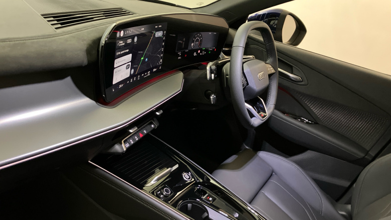 Audi Q3 1.5 TFSI S Line 5dr S Tronic Petrol Estate